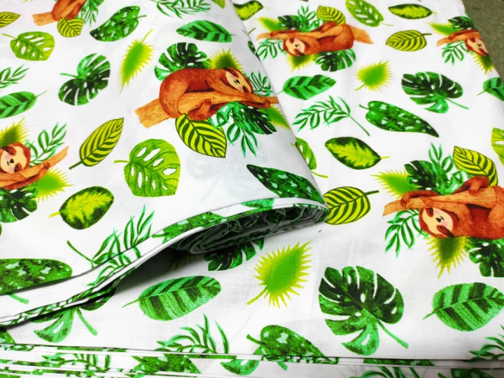 tissu-coton-au-metre-imprime-singe-sur-blanche-21.jpg