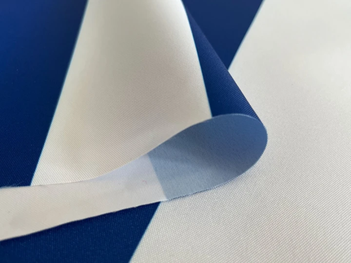 lines-blue-1.jpg
