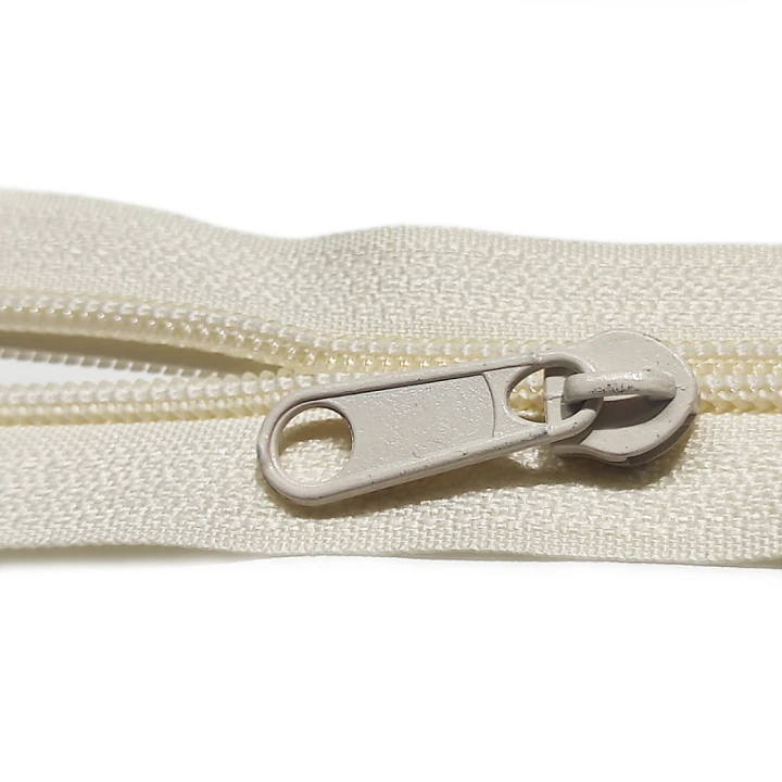 zip-spiralovy-ecru-5-mm-metraz-3jpg.jpg