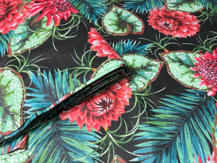 tissu-coton-au-metre-motif-chryzantemy-noir-1771.jpg