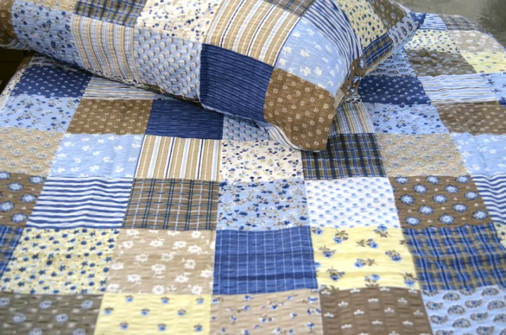 krepove-obliecky-na-zips-farba-modra-pachwork-0000-sk-111.jpg