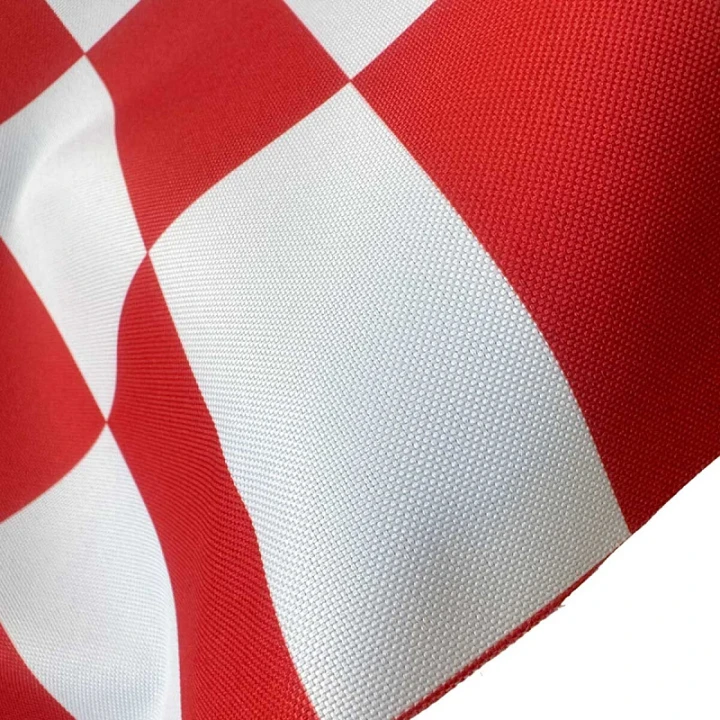 latka-do-exterieru-na-zahradne-lehatka-a-hupacie-siete-farba-bielo-cervena-sachovnica-5x10-cm.jpg