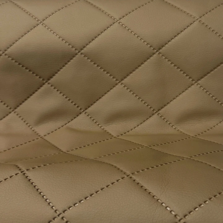 le-cuir-ecologique-pointu-5x5-cm-couleur-cappuccino.jpg