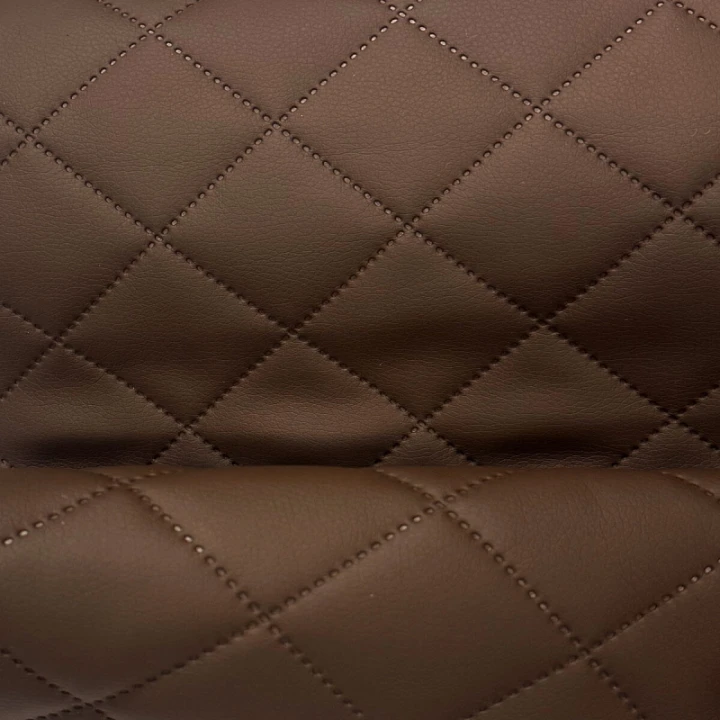 le-cuir-ecologique-pointu-5x5-cm-couleur-marron.jpg