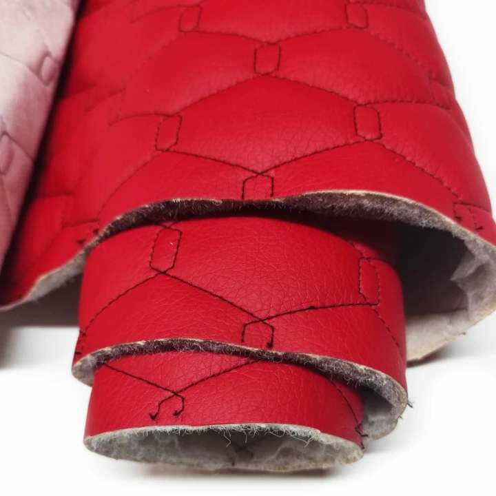 le-cuir-ecologique-geo-couleur-rouge-noir-1200x1200-444.jpg