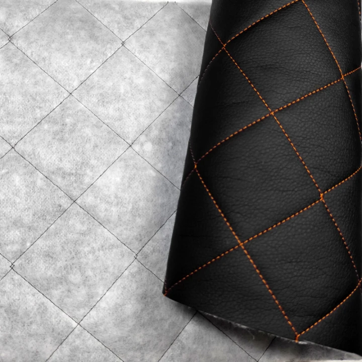 ekokoza-presivana-farba-cierno-oranzova-metraz-145-cm.jpg