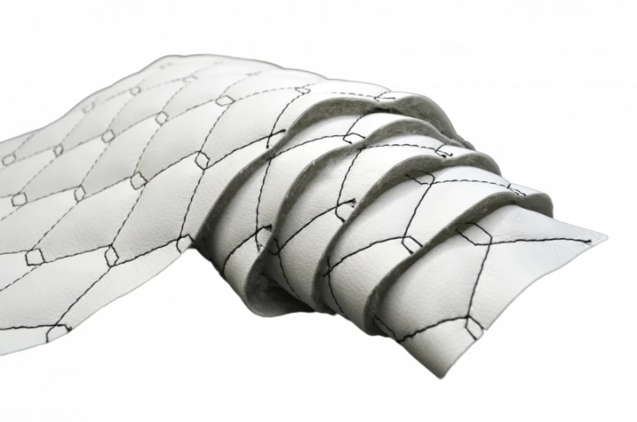 le-cuir-ecologique-geo-couleur-blanche-noir-145-cm-222.png