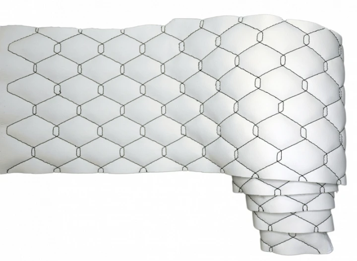 ekokoza-geo-presivana-farba-bielo-cerna-metraz-145-cm-111.png