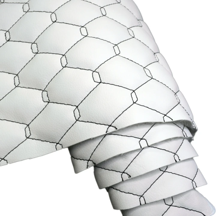 ekokoza-geo-presivana-farba-bielo-cerna-metraz-145-cm.png