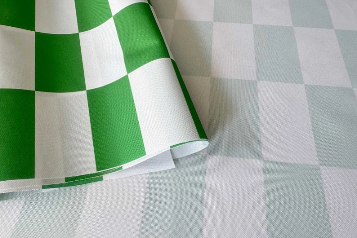 latka-do-exterieru-na-zahradne-lehatka-a-hupacie-siete-farba-bielo-zelena-sachovnica-5x10-cm-1.jpg