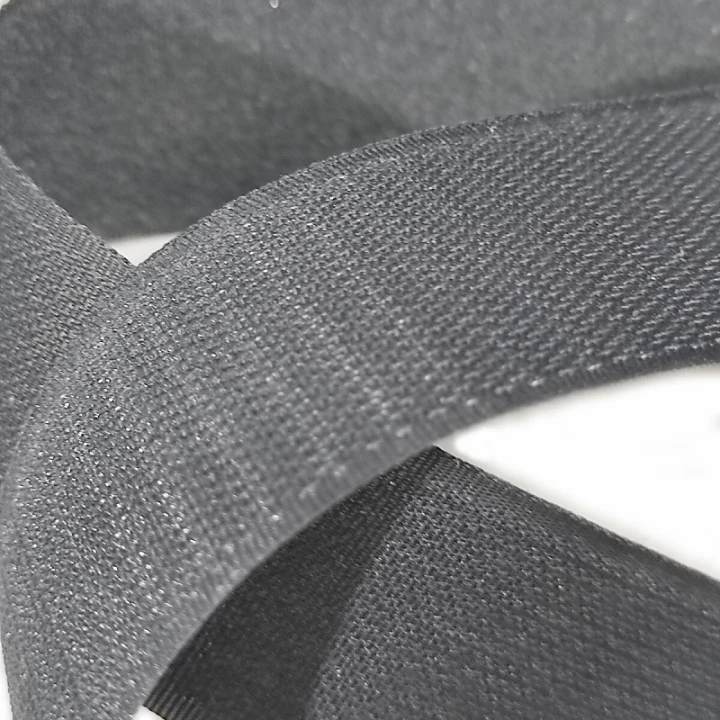 pauto-agrippant-40-312-auto-agrippant-coudre-piece-crochet-et-boucle-graphite-25m-4-1-1-442974.jpg