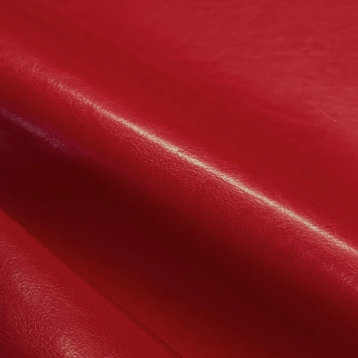 le-cuir-ecologique-glace-couleur-rouge.jpg