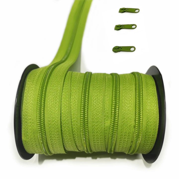 zip-spiralovy-zeleny-5-mm-metraz-111.jpg