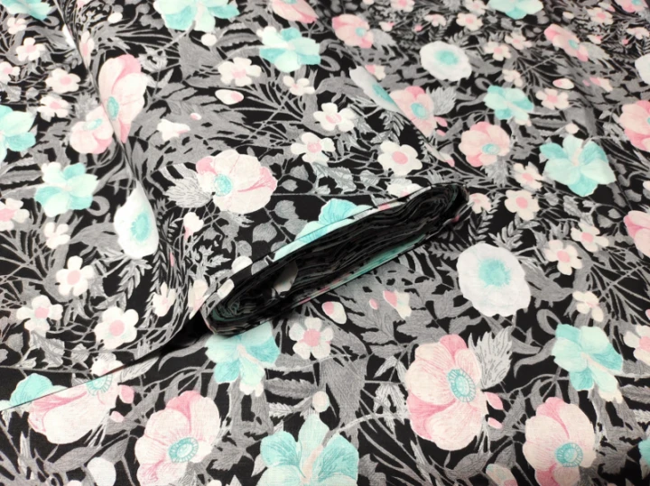 tissu-coton-au-metre-imprime-fleurs-noir.jpg