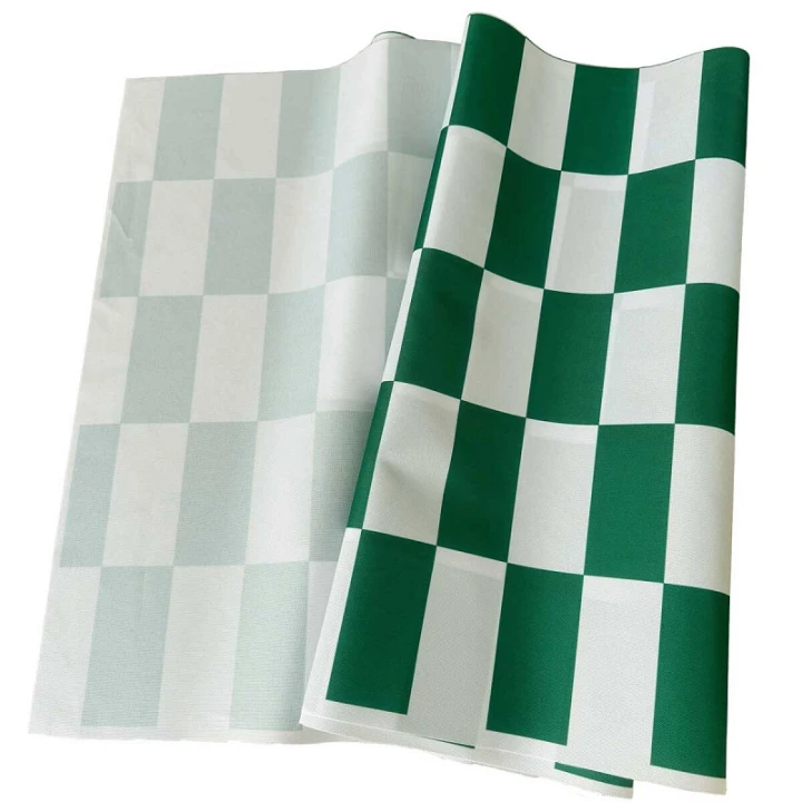 tissu-d-exterieur-pour-transats-et-hamacs-de-jardin-blanc-verte-fonce-damier-5x10-cm.jpg