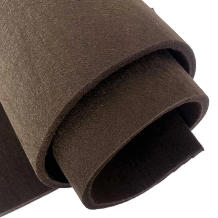 technicky-filc-10-mm-farba-hneda-metraz-150-cm.jpg