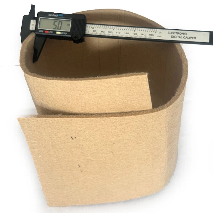 technicky-filc-5-mm-barva-bezova-sirka-100-cm-1-new.jpg